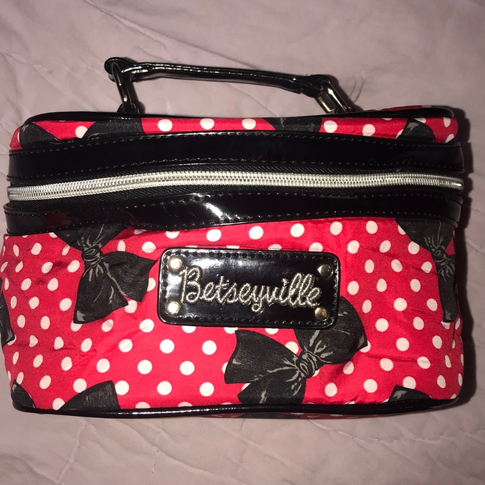 Betsey Johnson Cosmetic Case